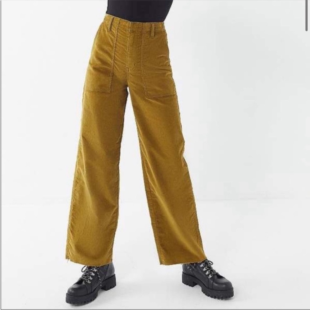 Urban Outfitters Cream Corduroy Wide Leg High Waisted Pants Size Small